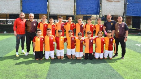 FUTBOL OKULUMUZUN MİNİK ÖĞRENCİLERİ