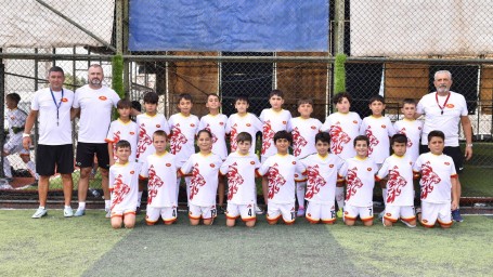 FUTBOL OKULUMUZUN MİNİK ÖĞRENCİLERİ